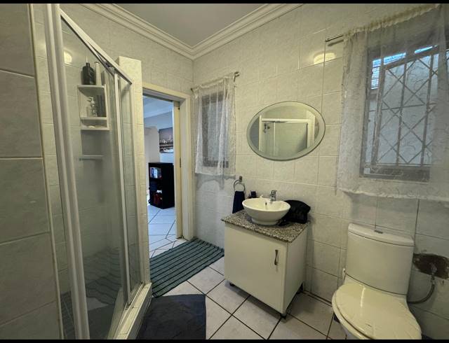 6 BEDROOM FREESTANDING FOR SALE IN MEER EN SEE